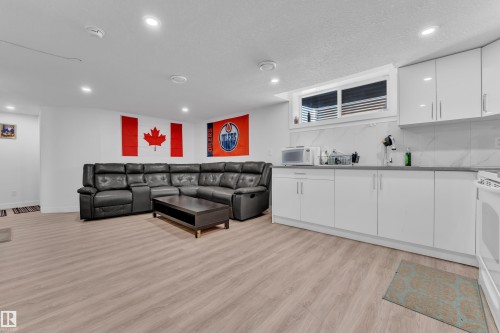 3203 Winspear Crescent Sw, Edmonton, AB 