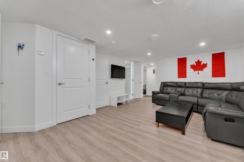 3203 Winspear Crescent Sw, Edmonton, AB 