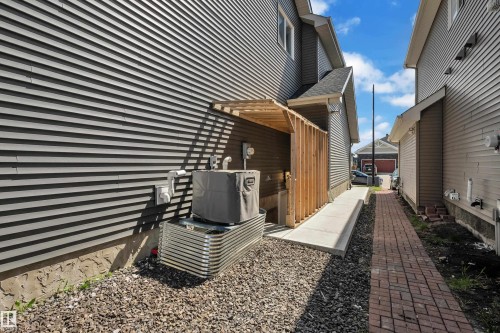 3203 Winspear Crescent Sw, Edmonton, AB 