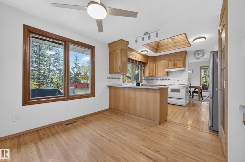 10706 33A Avenue Nw, Edmonton, AB 