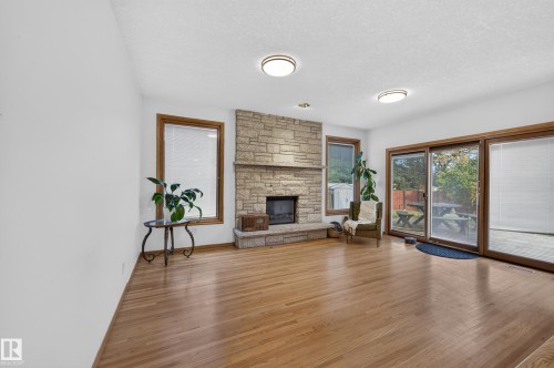 10706 33A Avenue Nw, Edmonton, AB 