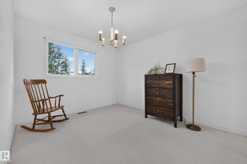 10706 33A Avenue Nw, Edmonton, AB 