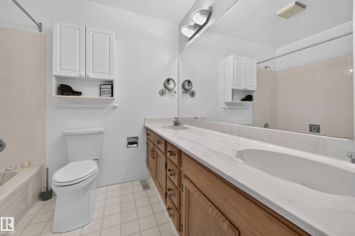 10706 33A Avenue Nw, Edmonton, AB 