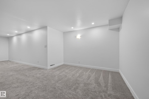 10706 33A Avenue Nw, Edmonton, AB 