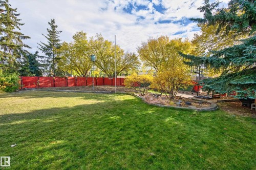10706 33A Avenue Nw, Edmonton, AB 