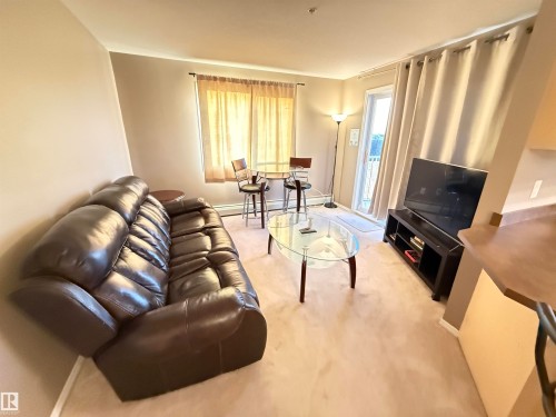 Neutral-toned wall paint throughout - #302 4309 33 St, Stony Plain, AB 