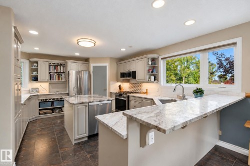 6 Rosenthal Way, Stony Plain, AB 