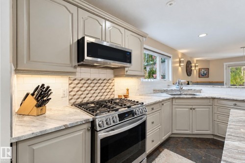 6 Rosenthal Way, Stony Plain, AB 