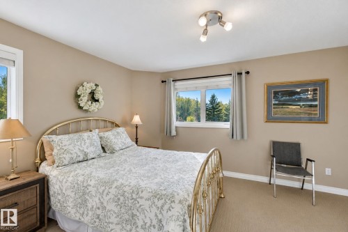 6 Rosenthal Way, Stony Plain, AB 