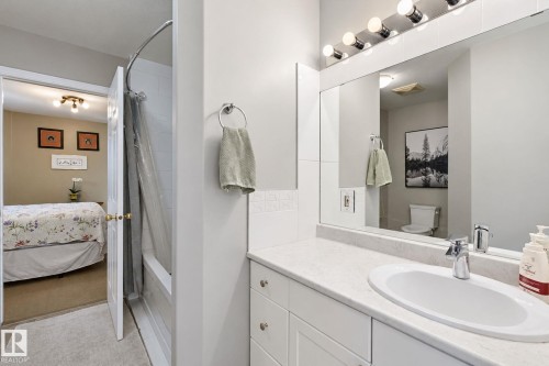6 Rosenthal Way, Stony Plain, AB 
