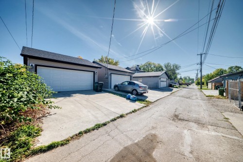 12212 124 Street Nw, Edmonton, AB 