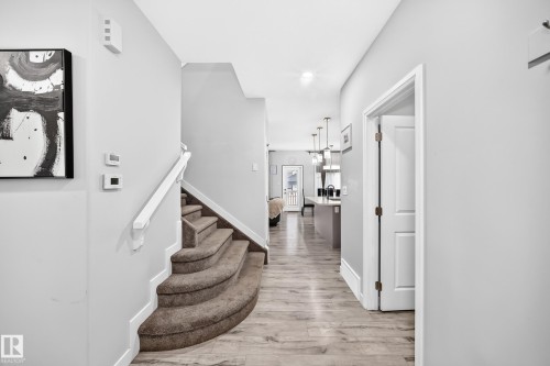 7245 Chivers Place Sw, Edmonton, AB 