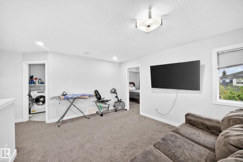 7245 Chivers Place Sw, Edmonton, AB 