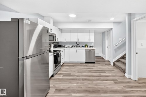 7245 Chivers Place Sw, Edmonton, AB 