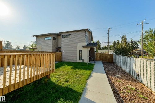8313 76 Avenue Nw, Edmonton, AB 