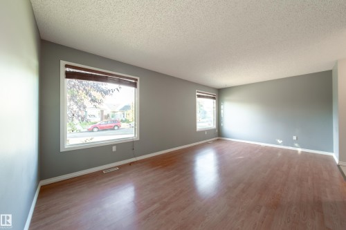 3908 41 Avenue Nw, Edmonton, AB 