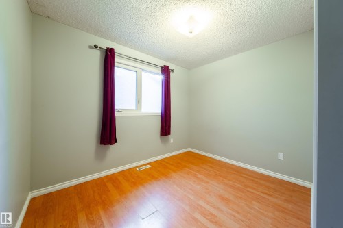 3908 41 Avenue Nw, Edmonton, AB 