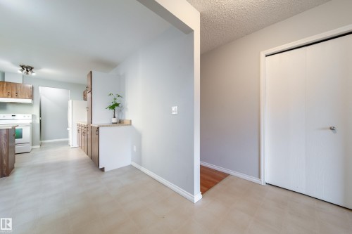 3908 41 Avenue Nw, Edmonton, AB 
