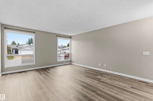 3927 22 Avenue Nw, Edmonton, AB 