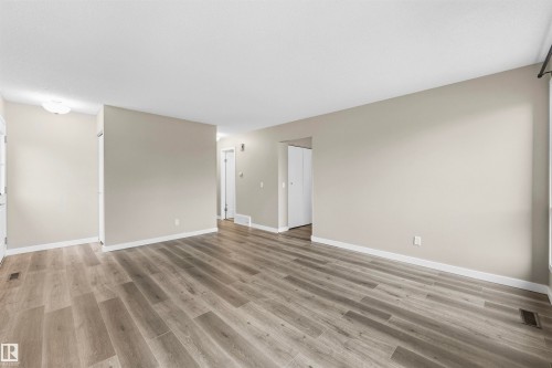 3927 22 Avenue Nw, Edmonton, AB 