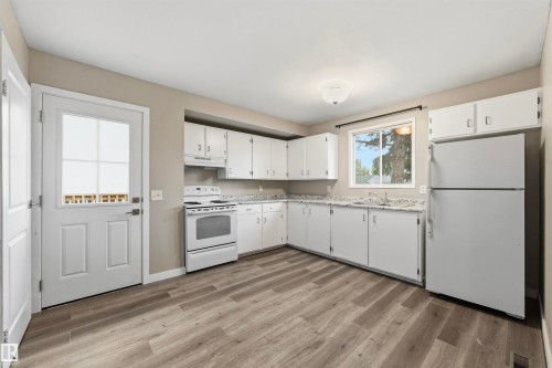 3927 22 Avenue Nw, Edmonton, AB 