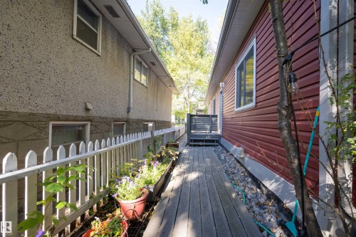 9851 85 Avenue Nw, Edmonton, AB 