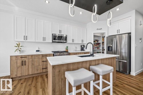 287 SAVOY Crescent   Sherwood Park, AB T8H 2Y4