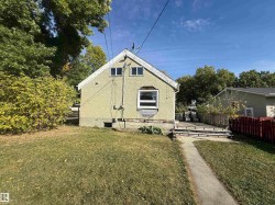 11942 37 Street NW  Edmonton, AB T5W 2C1