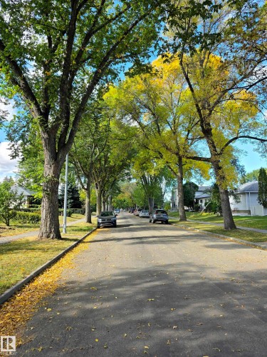 7615 89 Avenue Nw, Edmonton, AB 