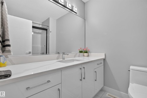452 Roberts Crescent, Leduc, AB 