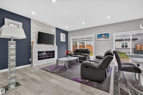 452 Roberts Crescent, Leduc, AB 