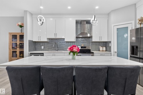 452 Roberts Crescent, Leduc, AB 