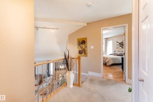 18919 91 Avenue Nw, Edmonton, AB 