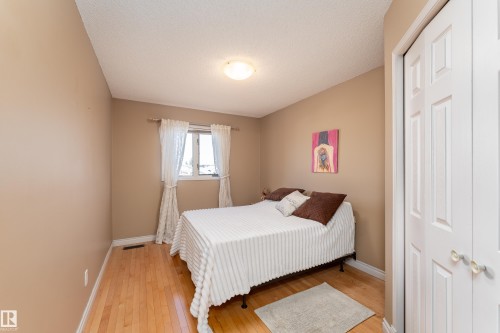 18919 91 Avenue Nw, Edmonton, AB 