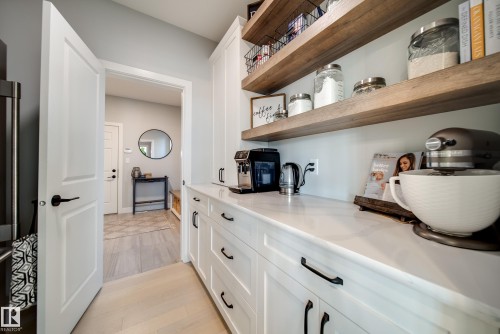 6843 Knox Loop Sw, Edmonton, AB 