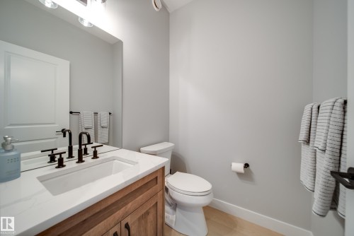 6843 Knox Loop Sw, Edmonton, AB 