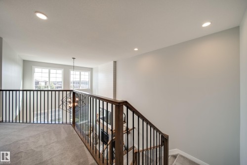 6843 Knox Loop Sw, Edmonton, AB 
