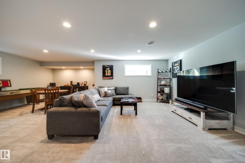 6843 Knox Loop Sw, Edmonton, AB 