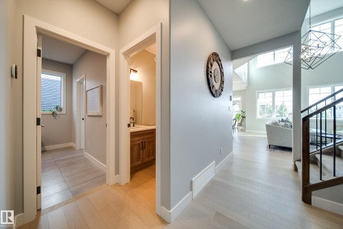6843 Knox Loop Sw, Edmonton, AB 