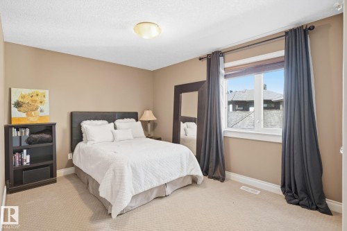 4024 Mactaggart Drive Nw, Edmonton, AB 