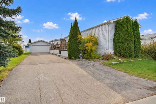 48 3400 48 Street   Stony Plain, AB T7Z 1S1