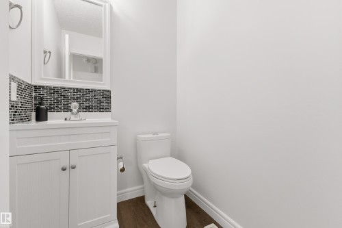 18907 90 Avenue Nw, Edmonton, AB 
