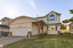 18907 90 Avenue NW  Edmonton, AB T5T 5W2