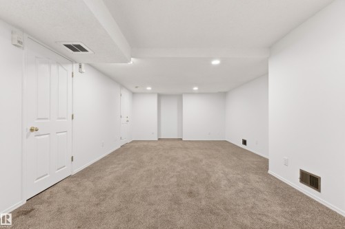 18907 90 Avenue Nw, Edmonton, AB 