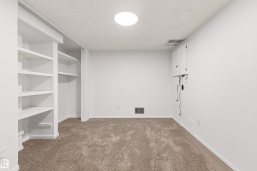 18907 90 Avenue Nw, Edmonton, AB 