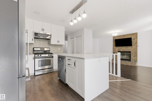 18907 90 Avenue Nw, Edmonton, AB 