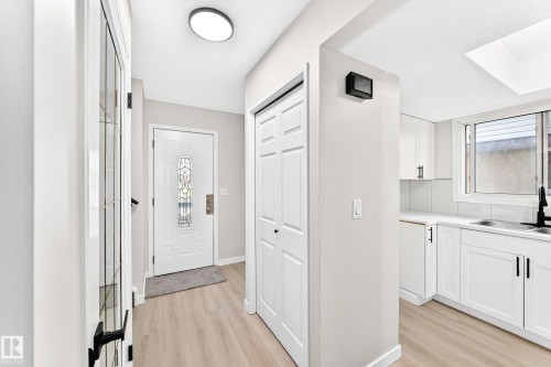 2343 139 Avenue Nw, Edmonton, AB 