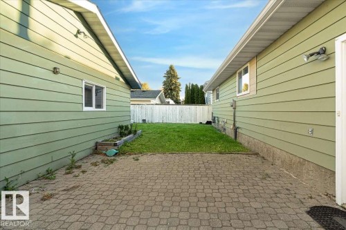 75 Mohawk Crescent, Leduc, AB 