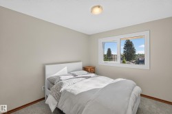 Neutral wall color with white trim - 