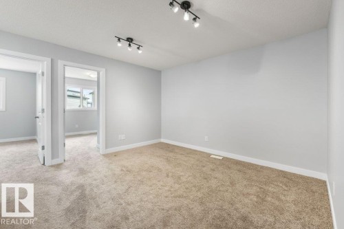 9355 Pear Link Link Sw, Edmonton, AB 